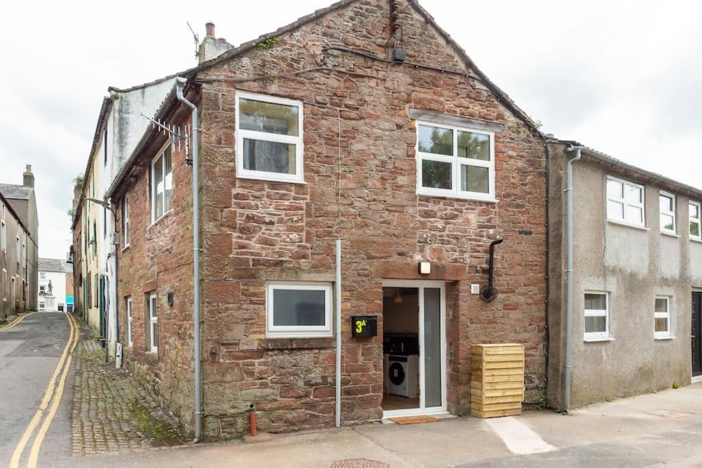 Milo'S Place Is A Home From Home Egremont  Exterior photo